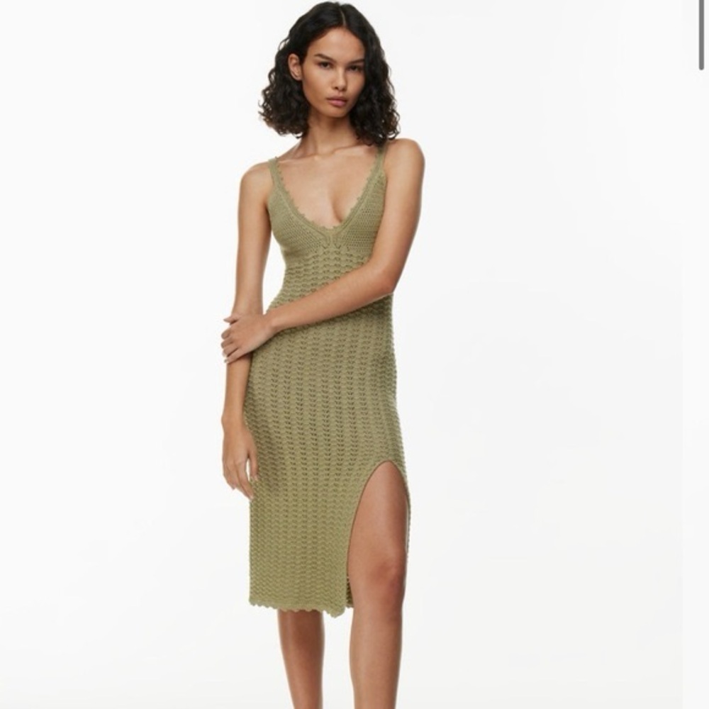 Wilfred Olive Knit V‑Neck Midi Dress with Side Slit